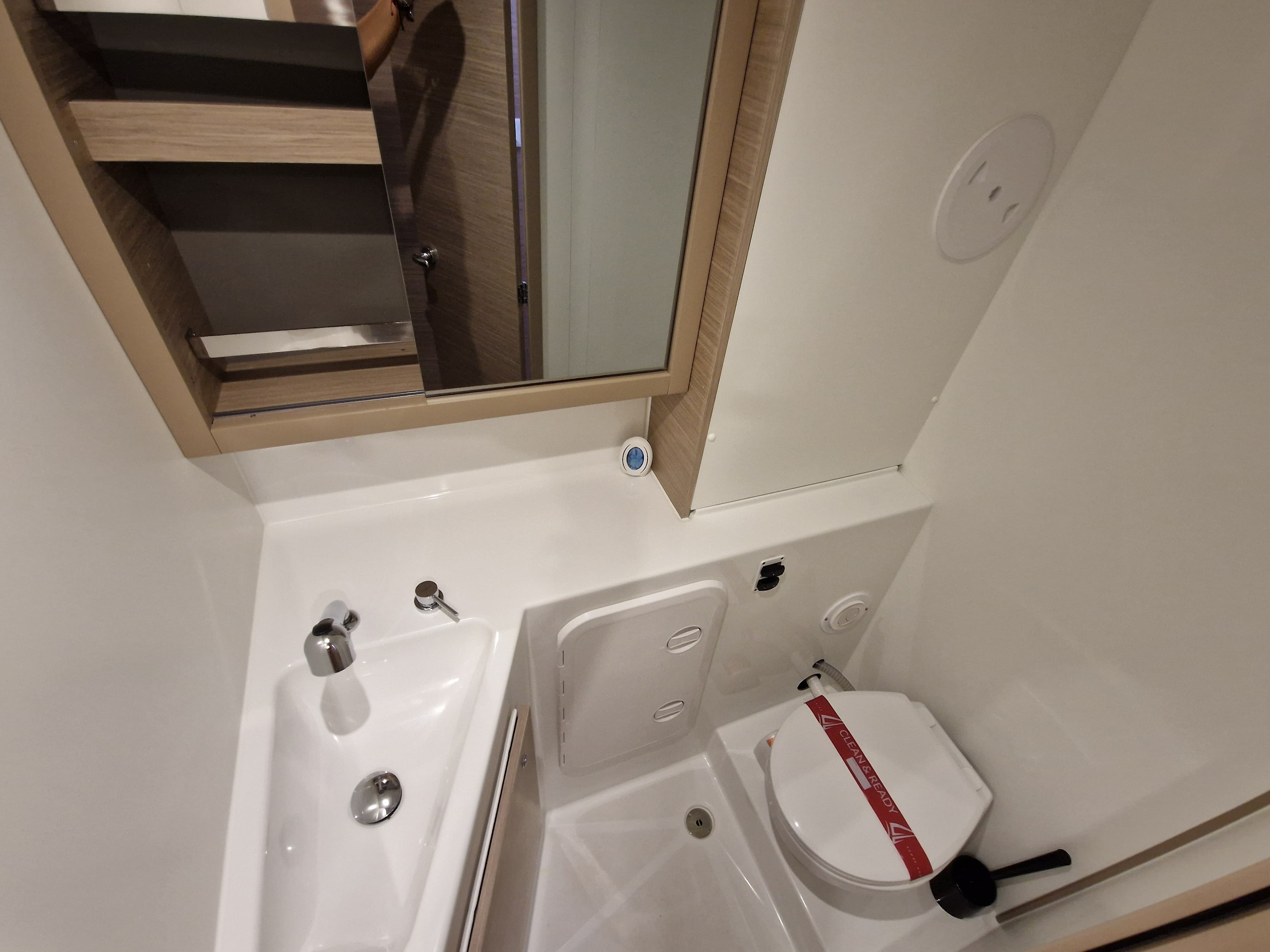 Lagoon 42 - photo 22