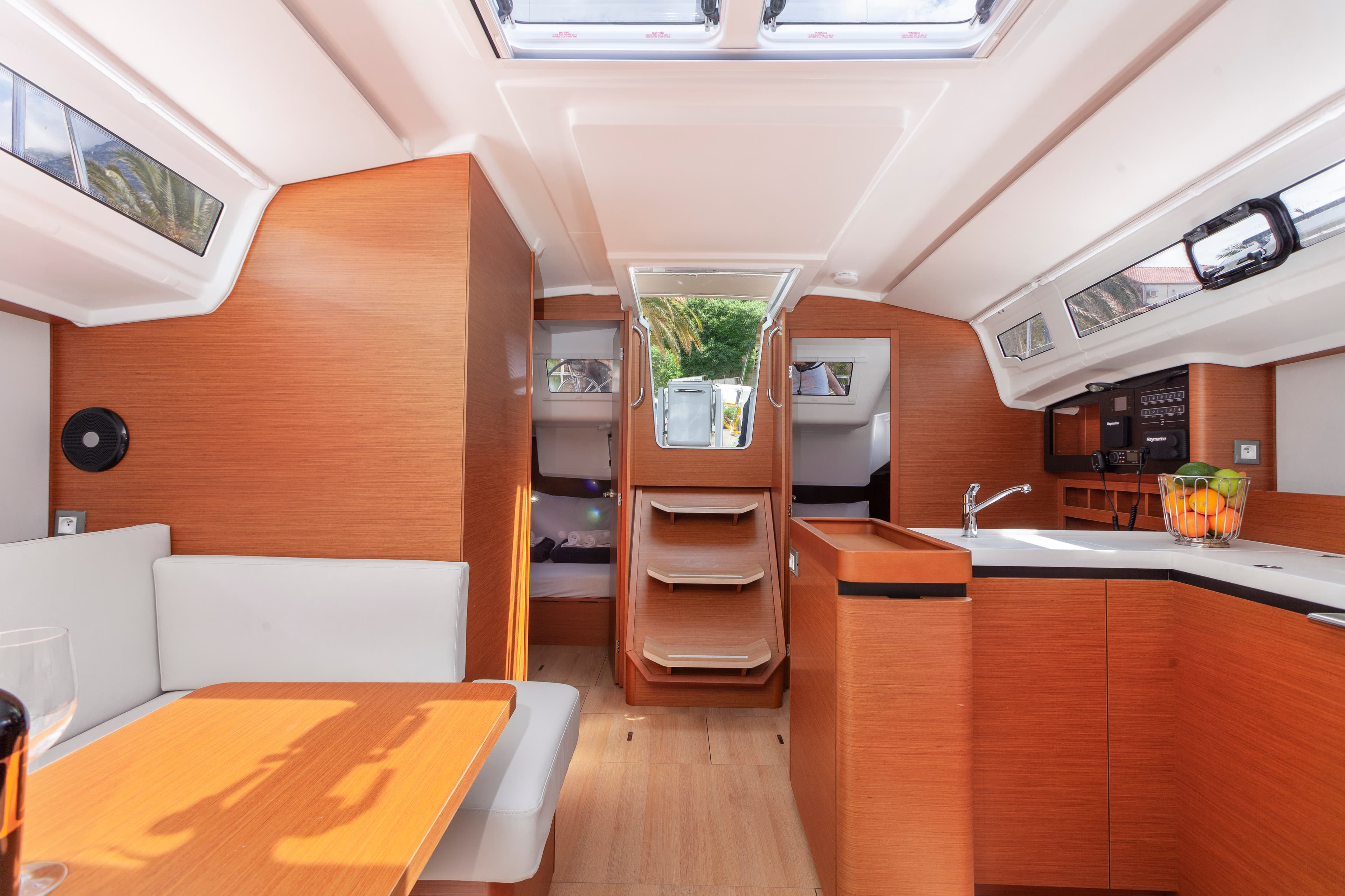 Sun Odyssey 410 - photo 4