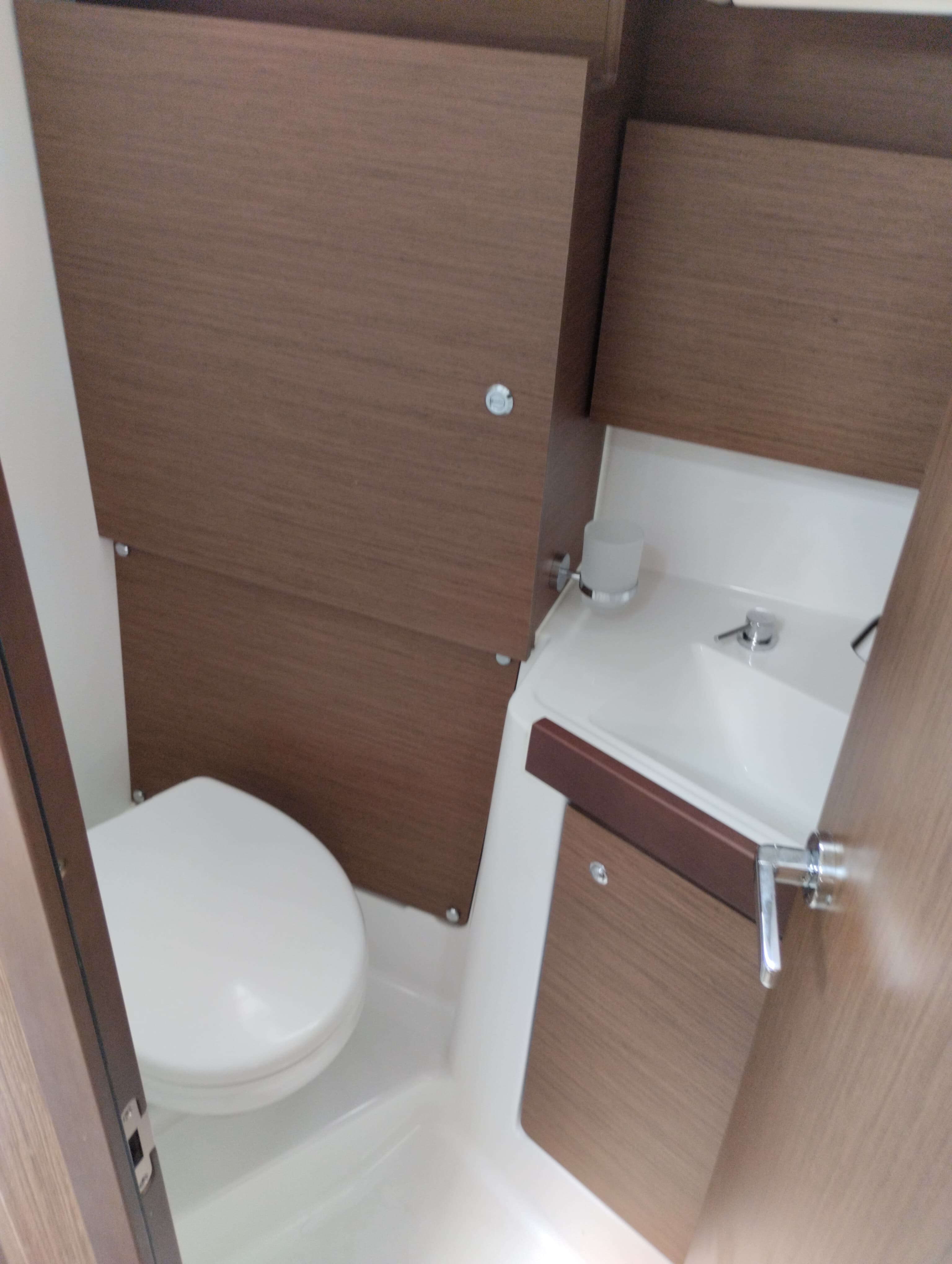 Oceanis 38.1 - photo 5