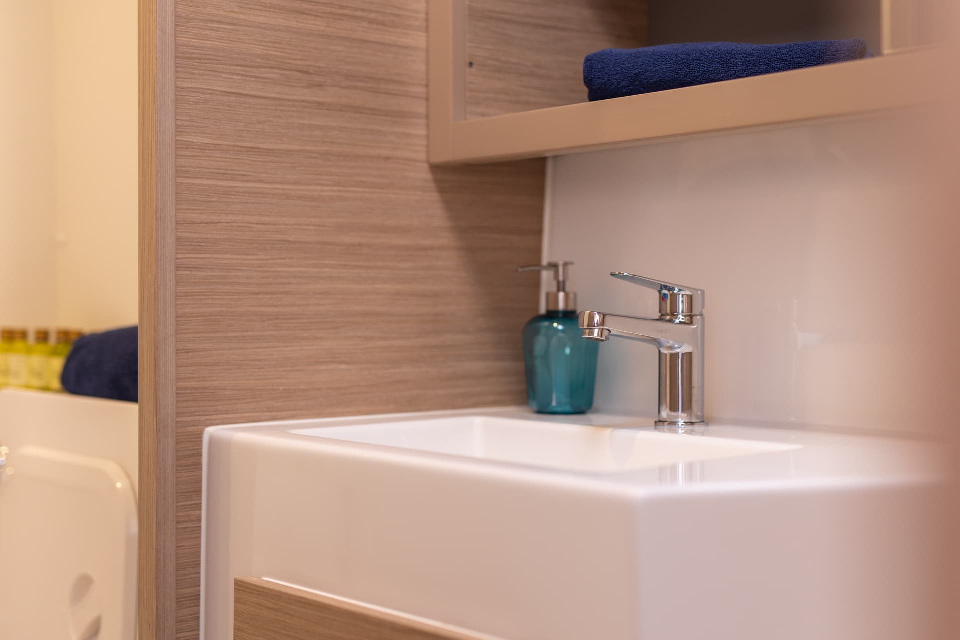 Lagoon 42 - photo 11