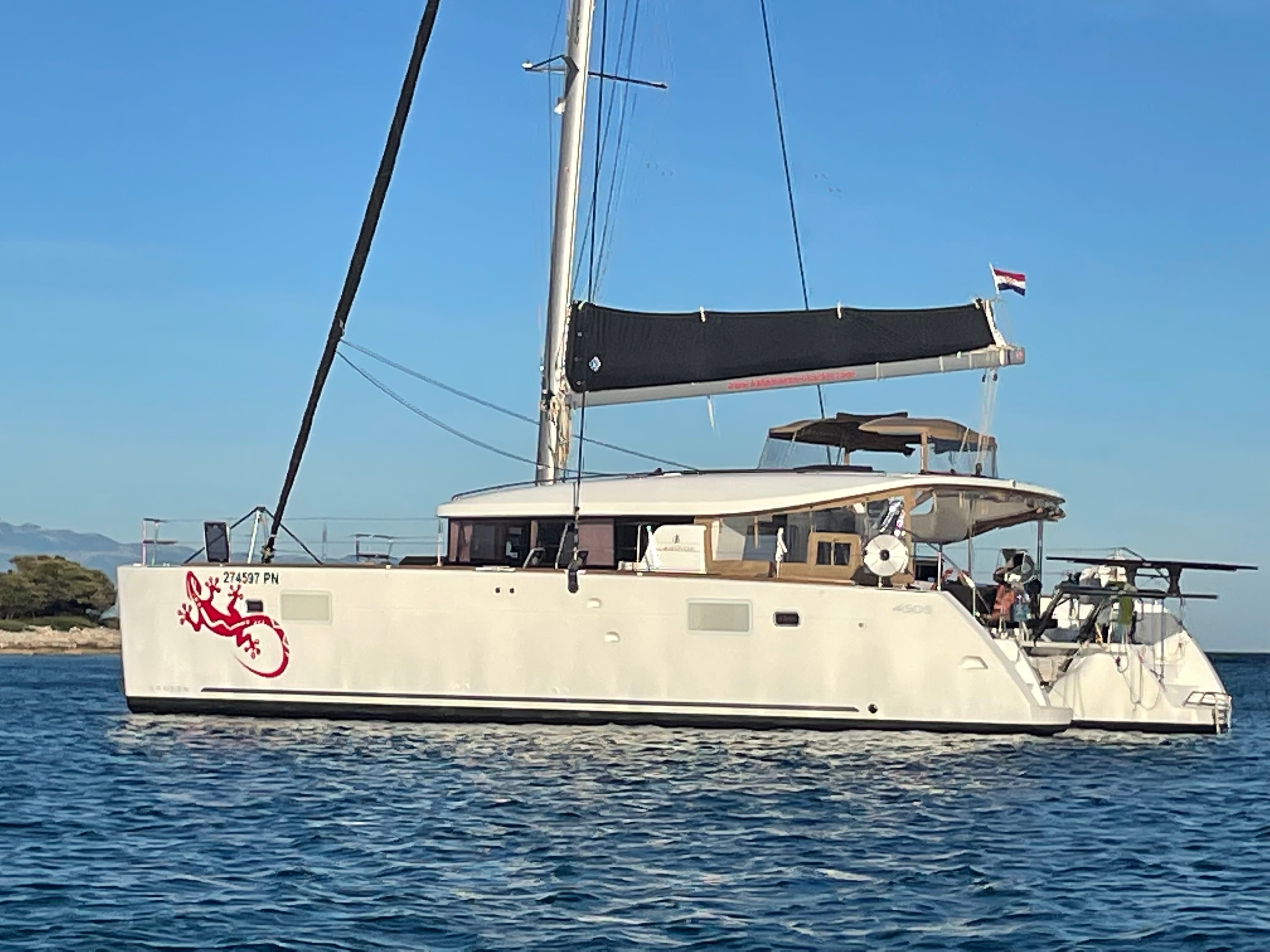 Lagoon 450 Sport - photo