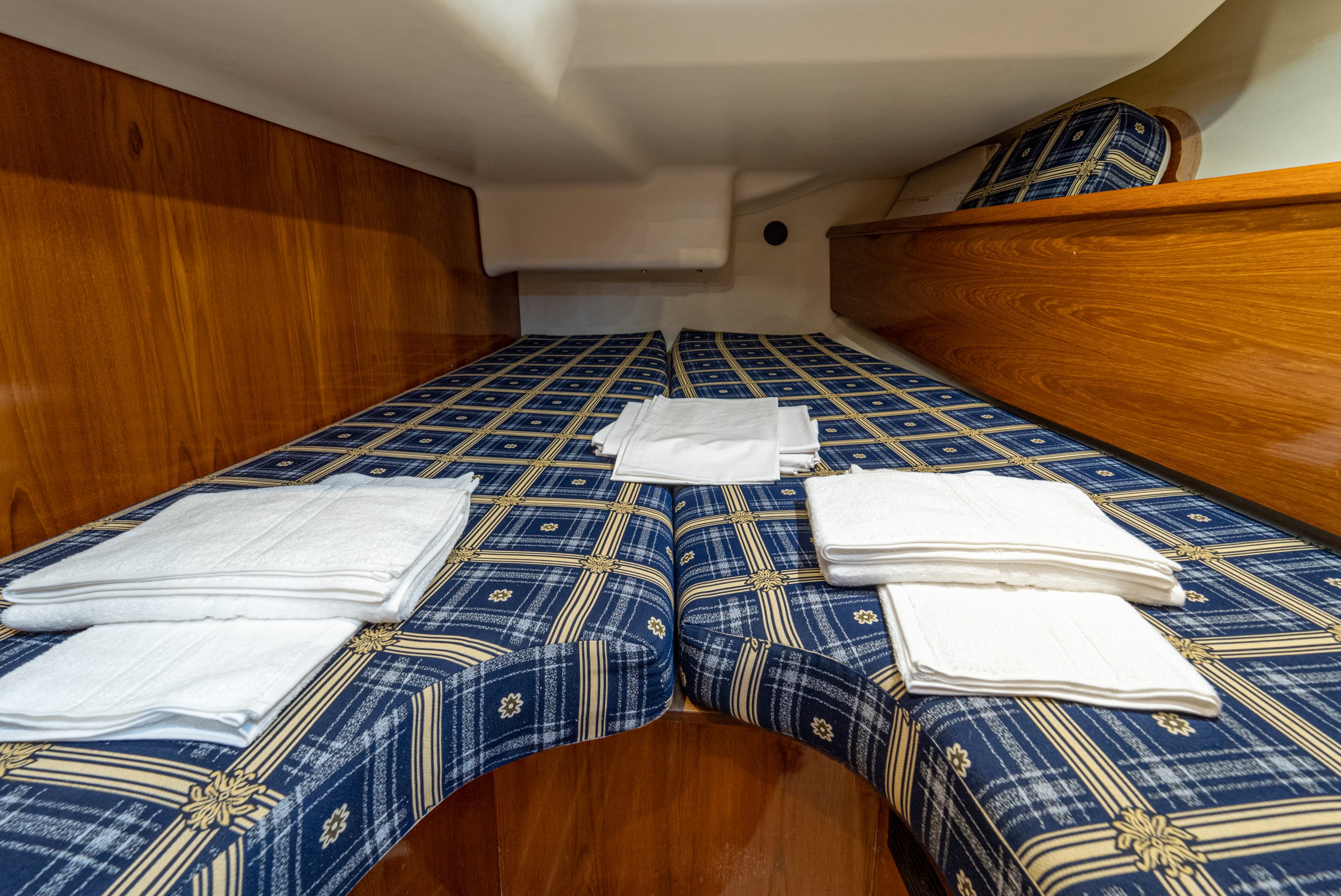 Sun Odyssey 43  - photo 25