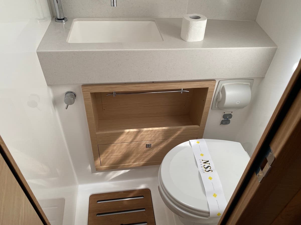 Dufour 470 - photo 8