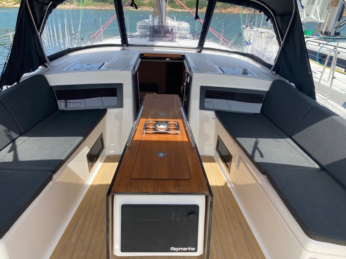 Dufour 470 - photo 11