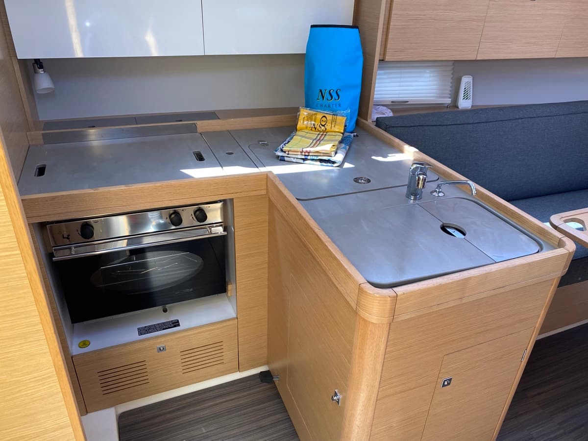 Dufour 360 Grand Large - photo 4