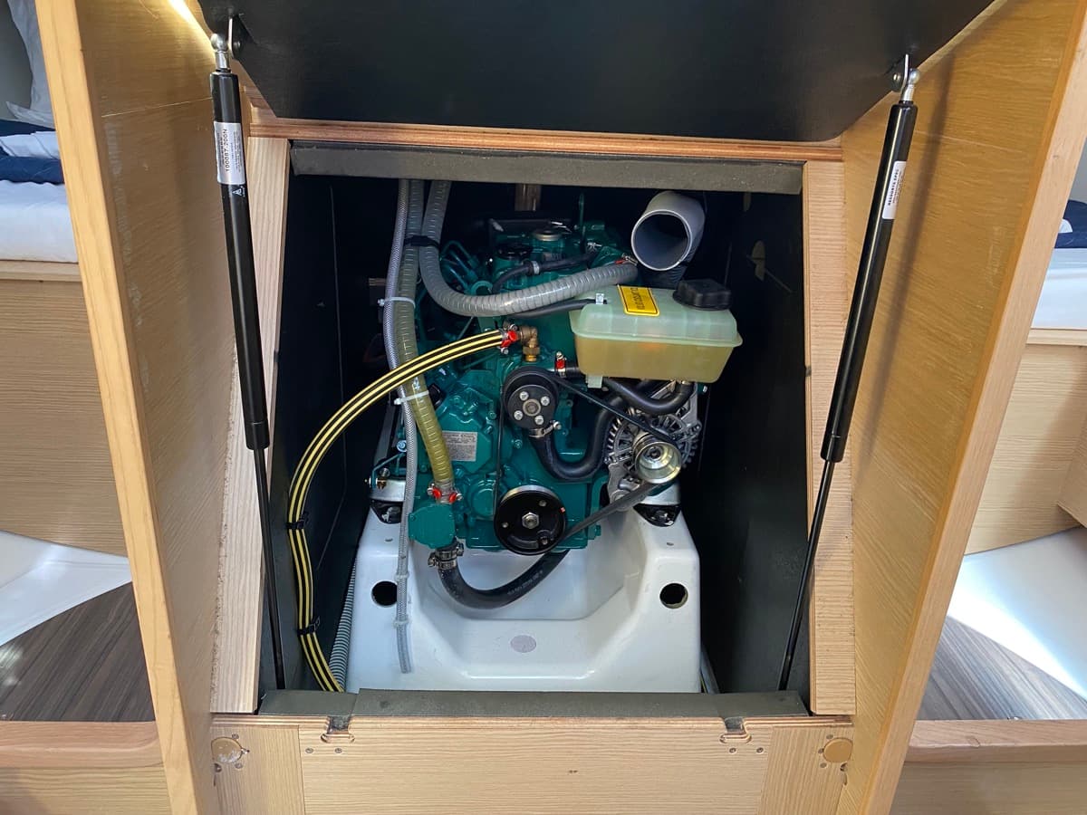 Dufour 360 Grand Large - photo 11