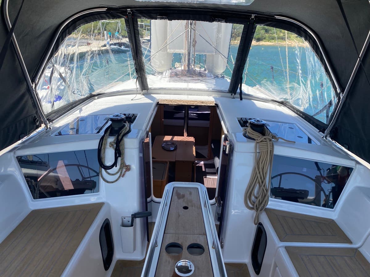 Dufour 360 Grand Large - photo 17