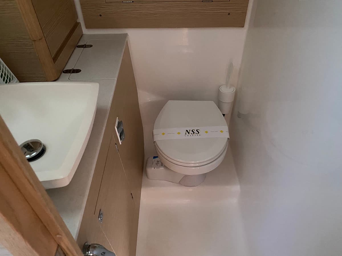 Dufour 390 Grand Large - photo 16