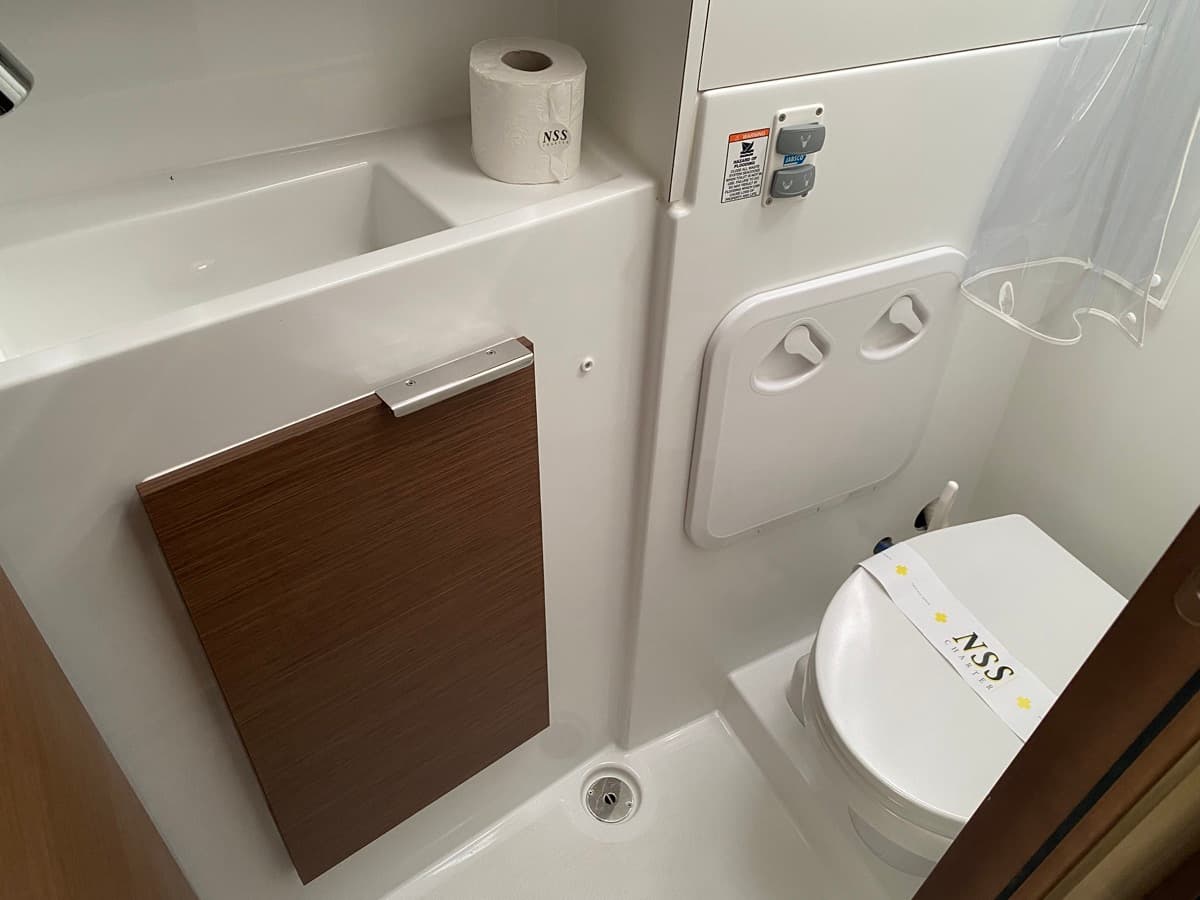 Lagoon 40 - photo 15