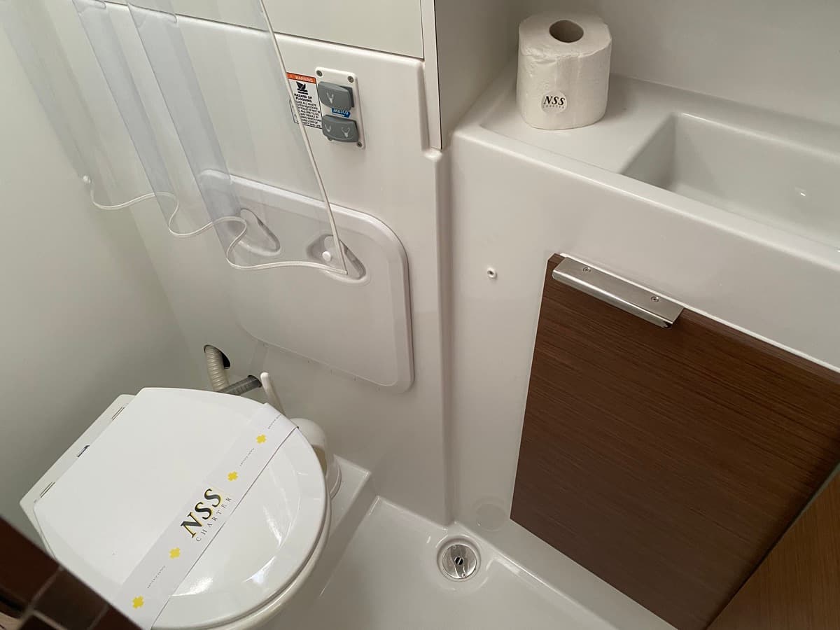 Lagoon 40 - photo 14