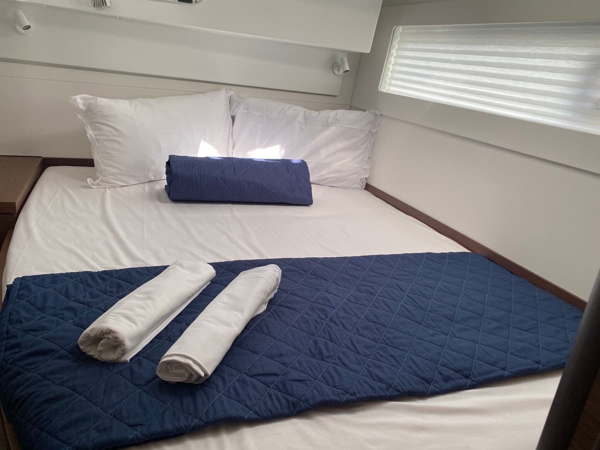 Lagoon 40 - photo 19