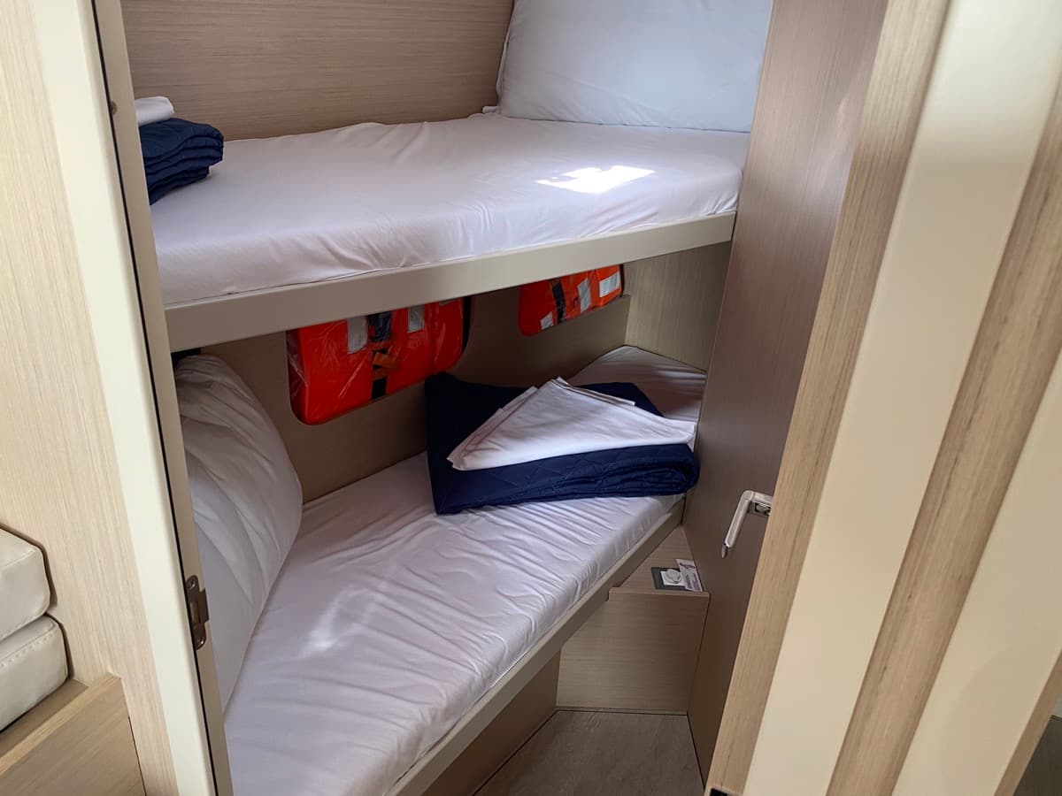 Oceanis 40.1 - photo 13