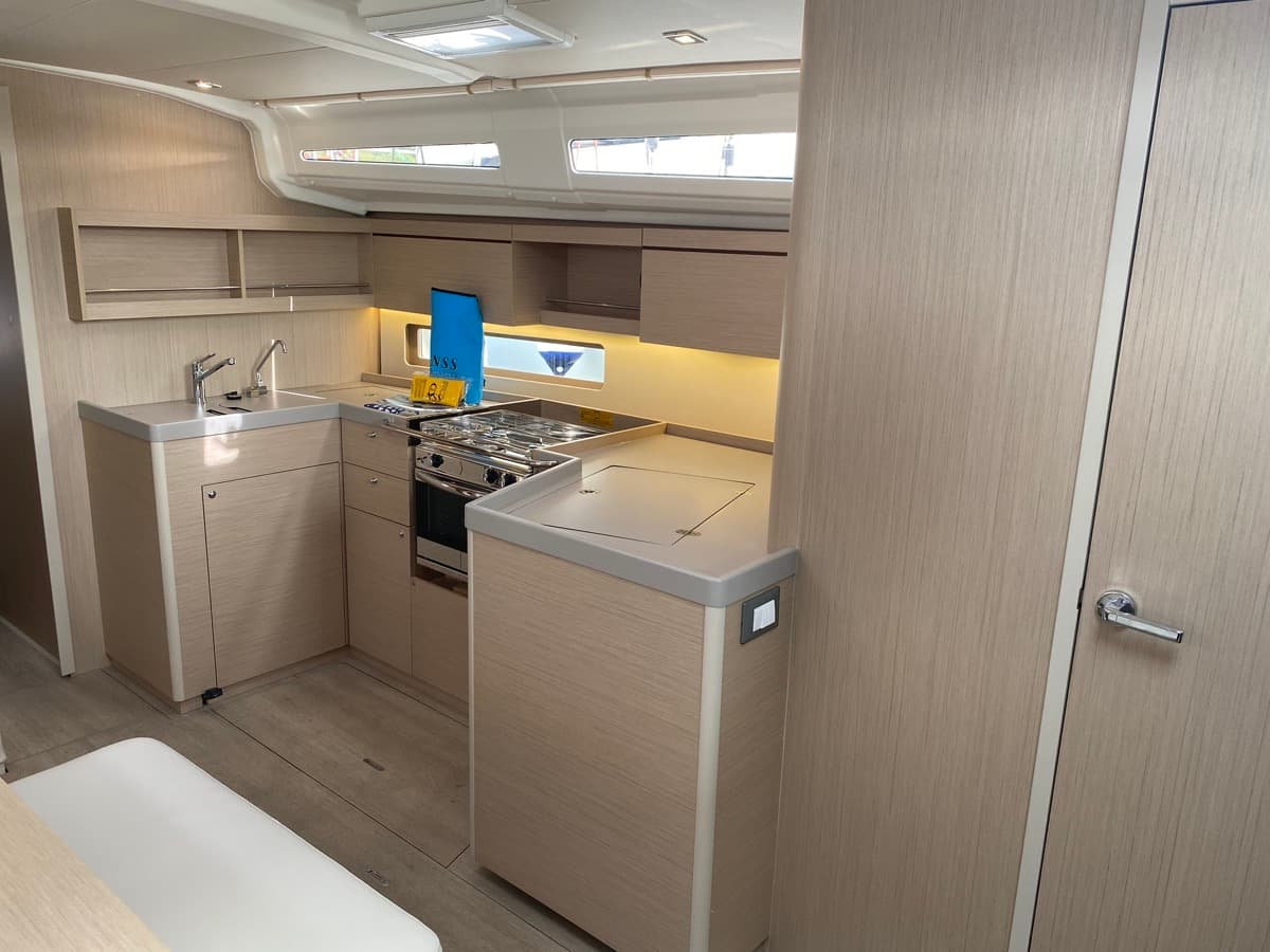 Oceanis 40.1 - photo 15