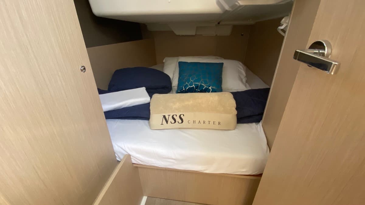 Oceanis 35.1 - photo 14