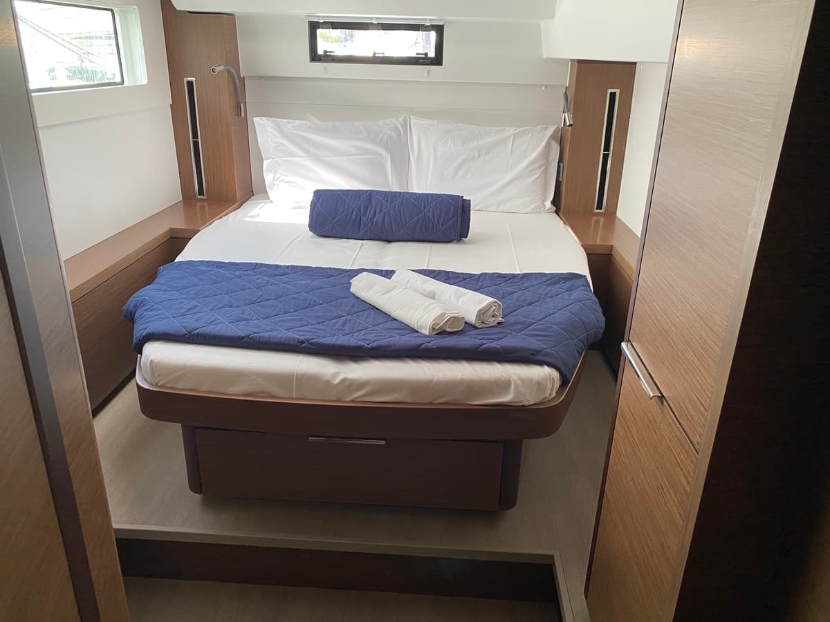 Lagoon 46  - photo 12