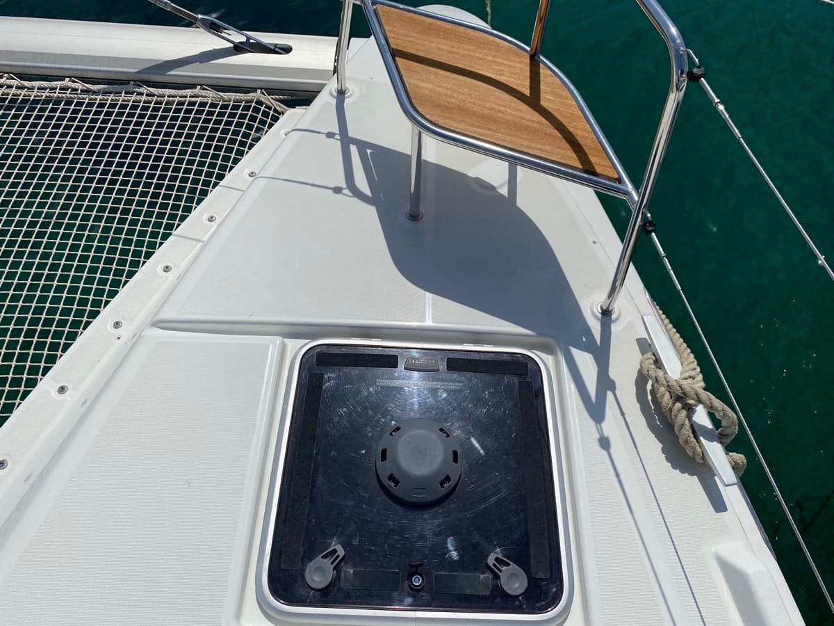 Lagoon 46  - photo 7