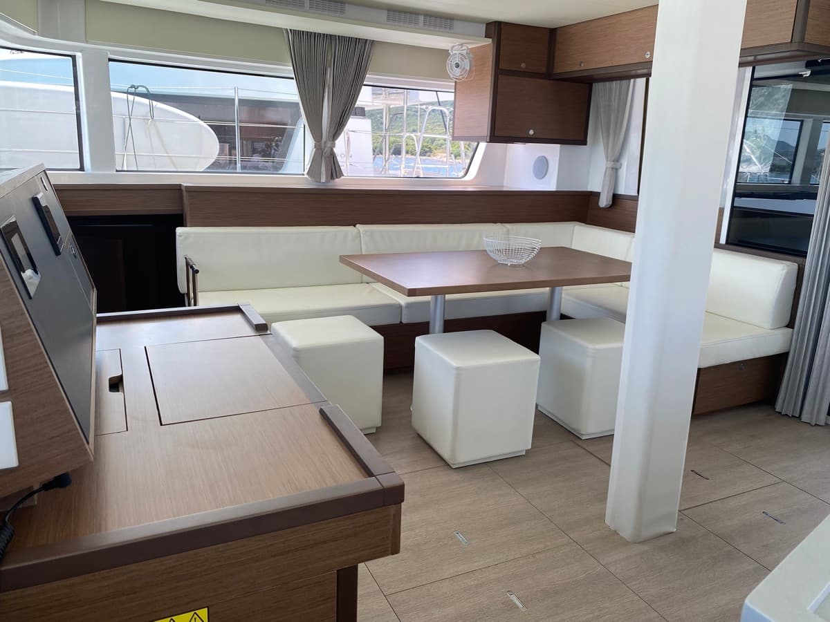 Lagoon 52F - photo 28