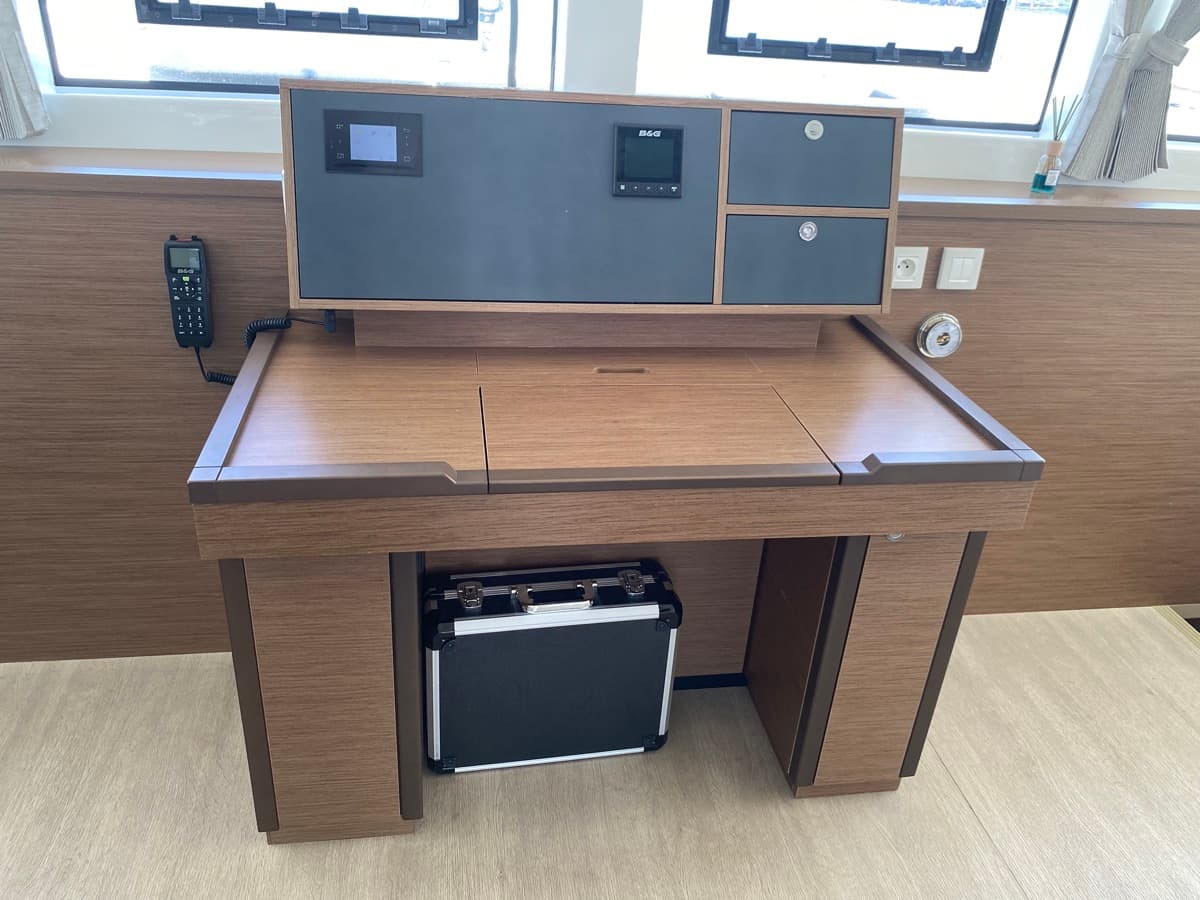 Lagoon 52F - photo 23