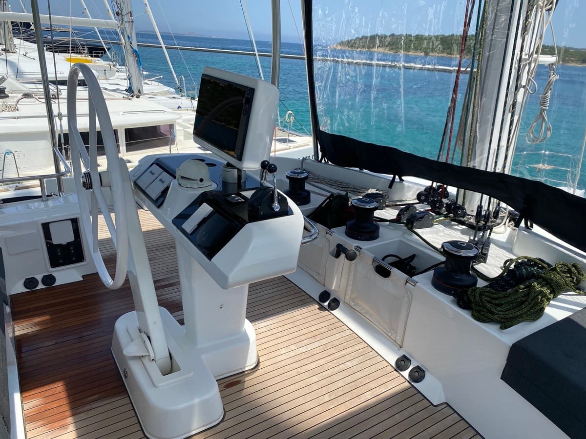 Lagoon 52F - photo 11