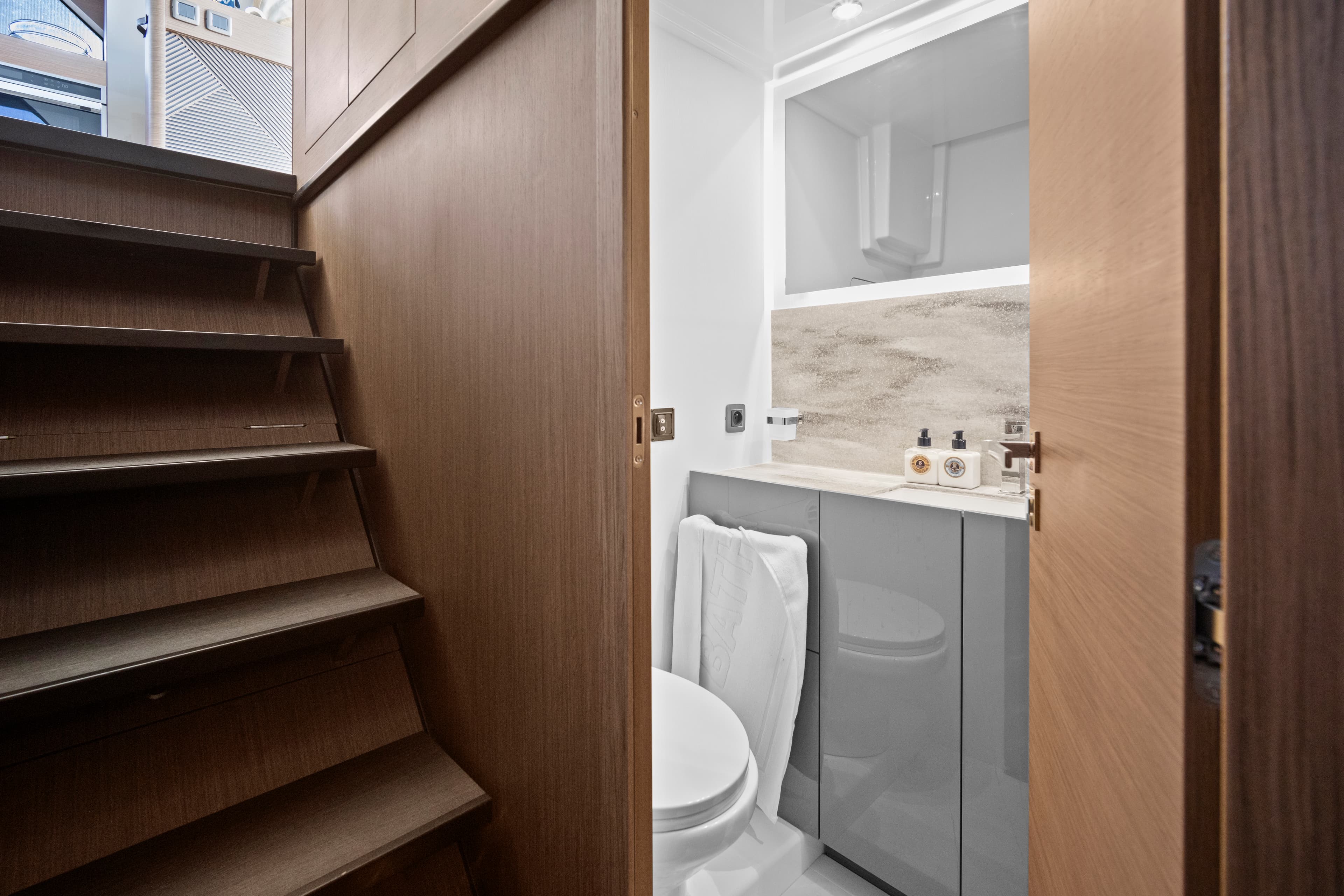 Prestige M48 - photo 25