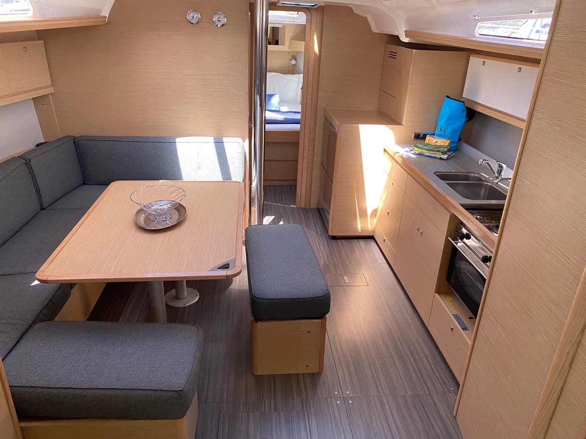 Dufour 430 - photo 12