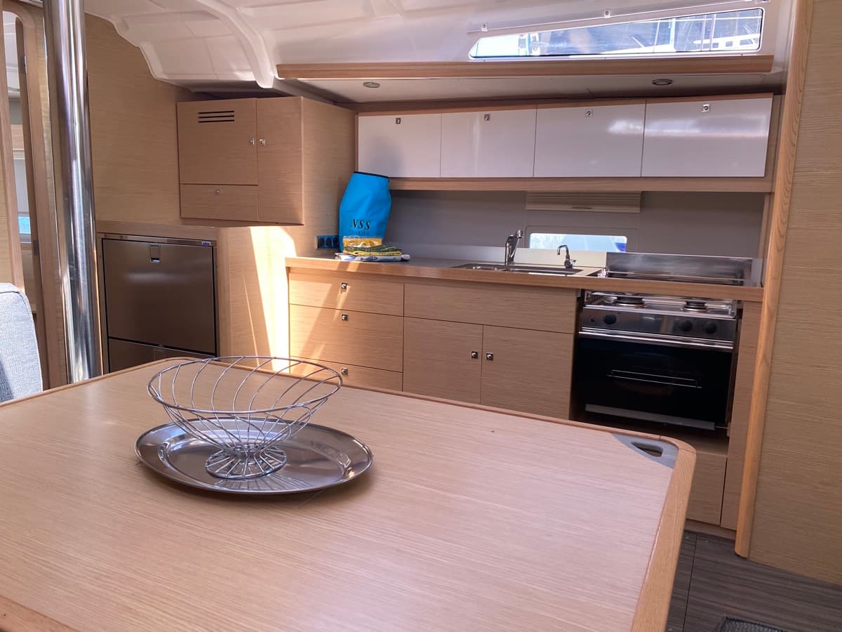 Dufour 430 - photo 20