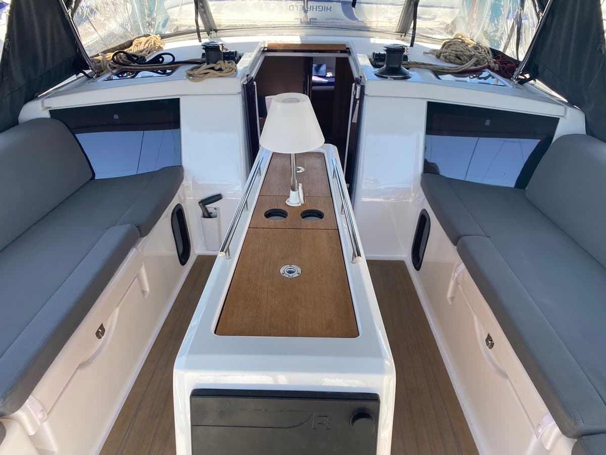 Dufour 430 - photo 19