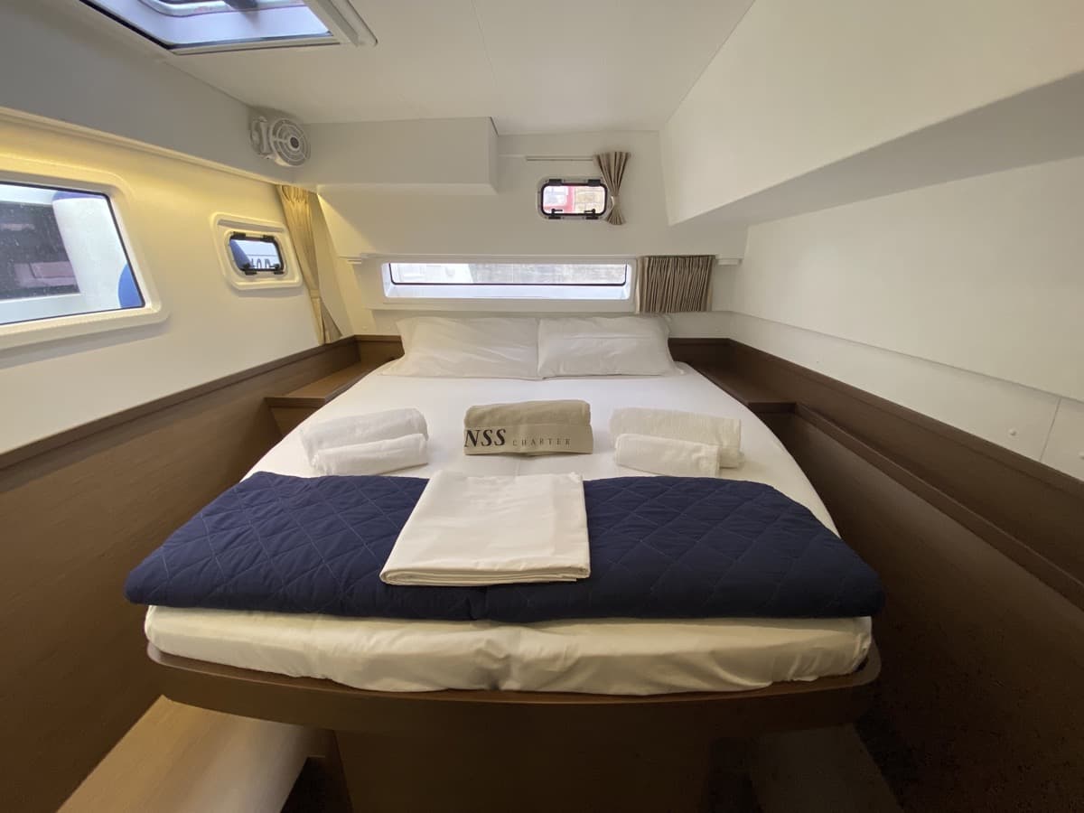 Lagoon 42 - photo 12