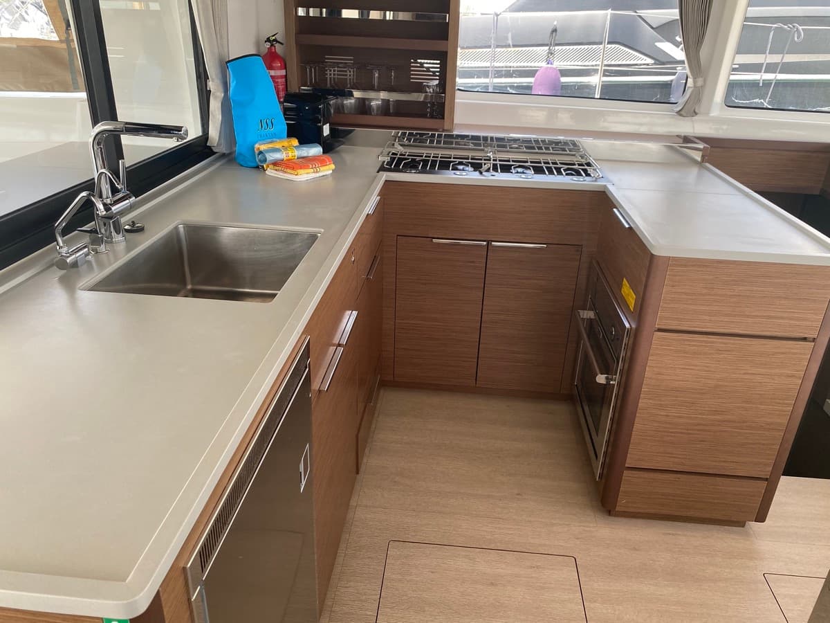 Lagoon 46  - photo 19