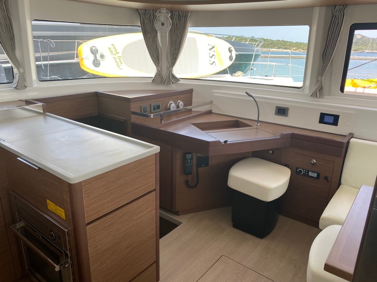 Lagoon 46  - photo 13