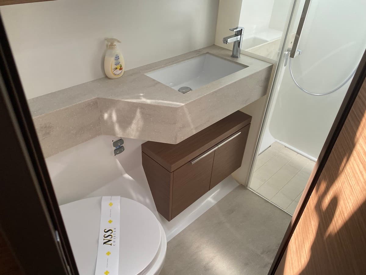 Lagoon 50 - photo 24