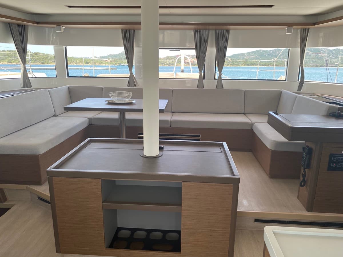 Lagoon 50 - photo 11