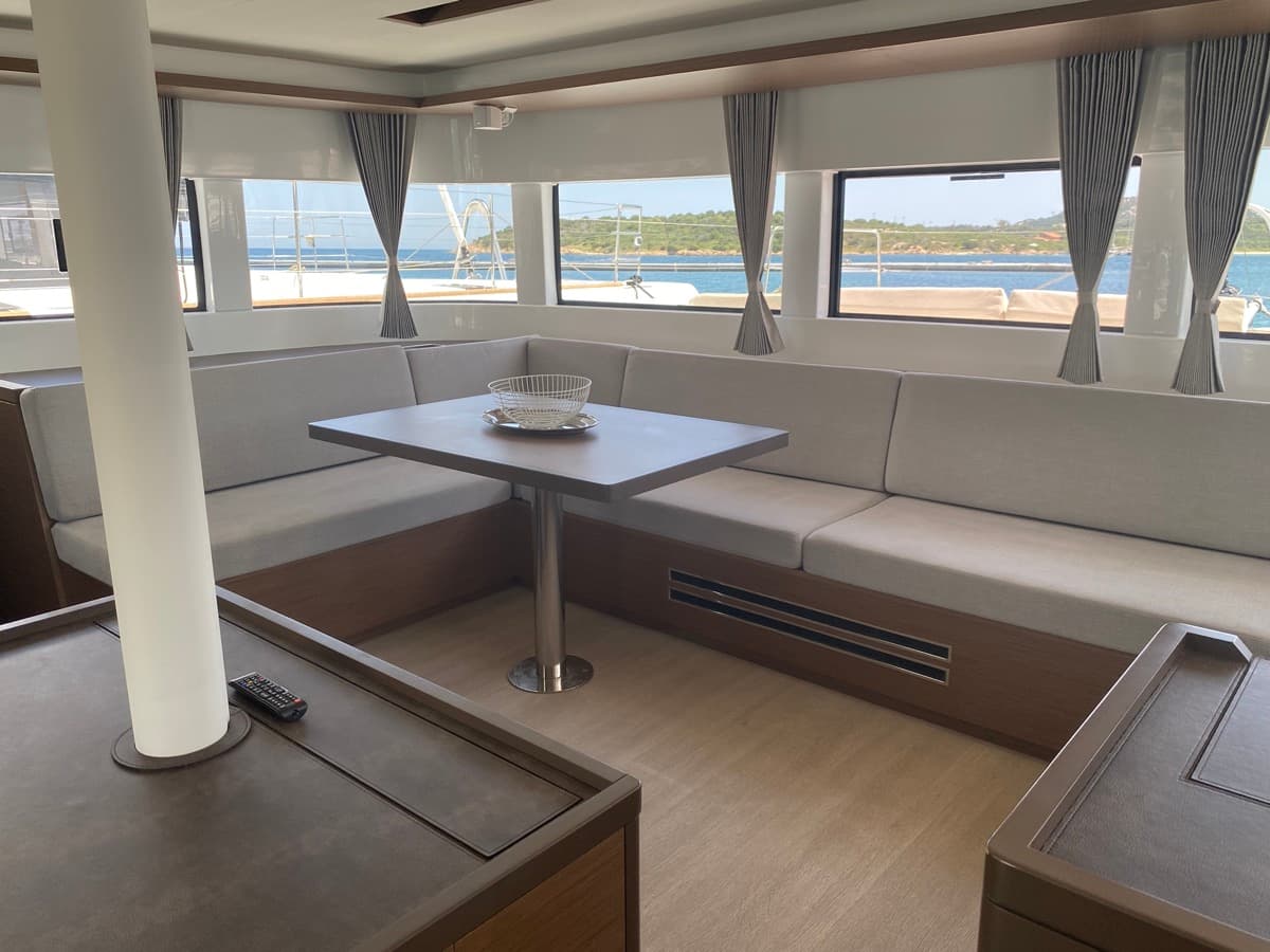 Lagoon 50 - photo 18