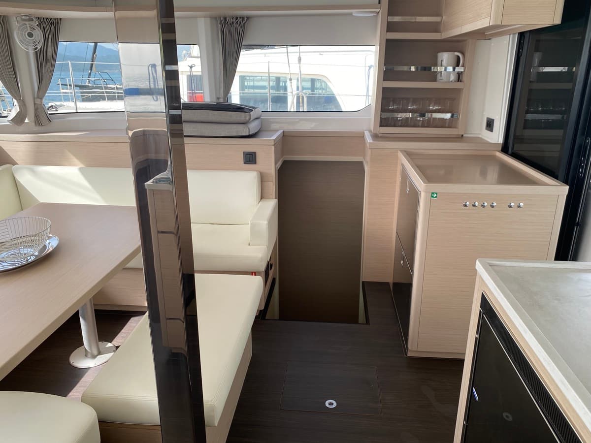 Lagoon 46  - photo 29