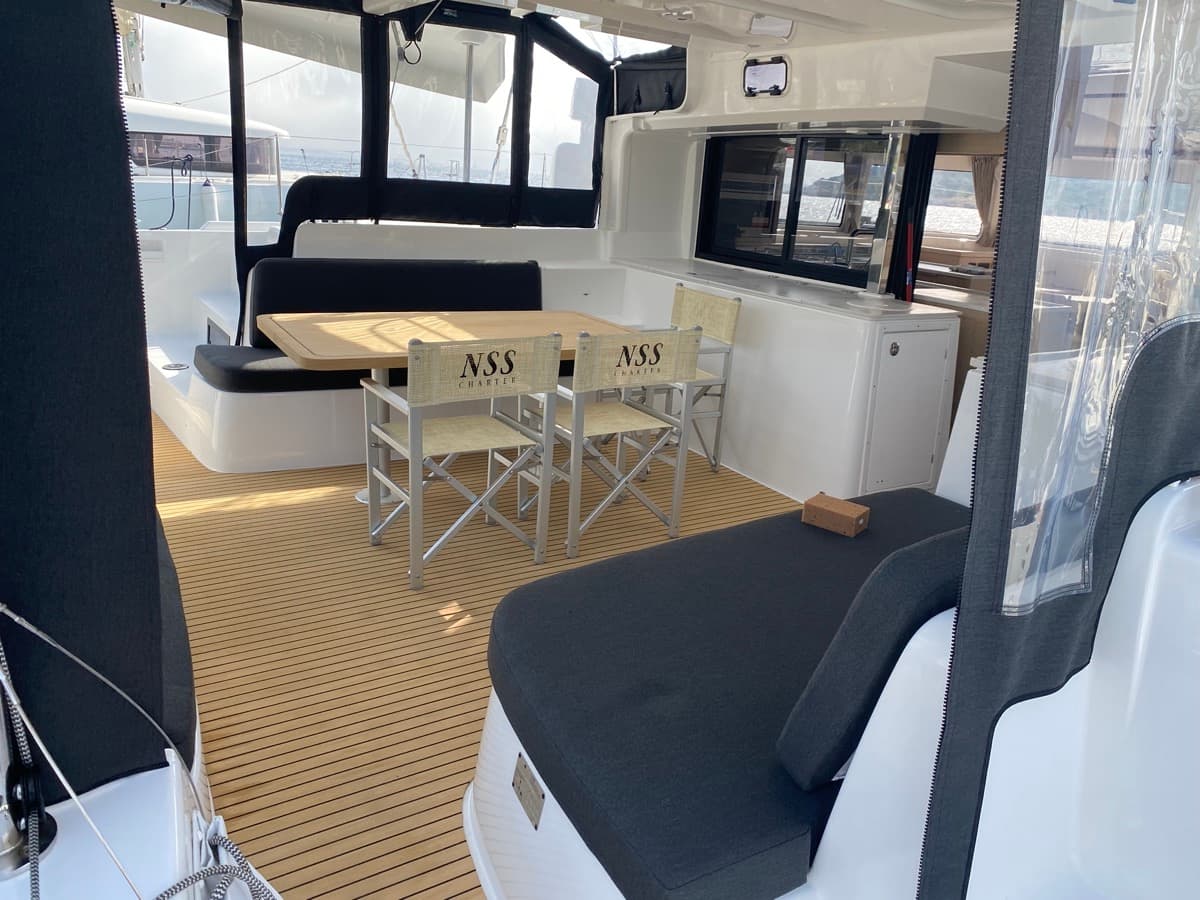 Lagoon 46  - photo 38