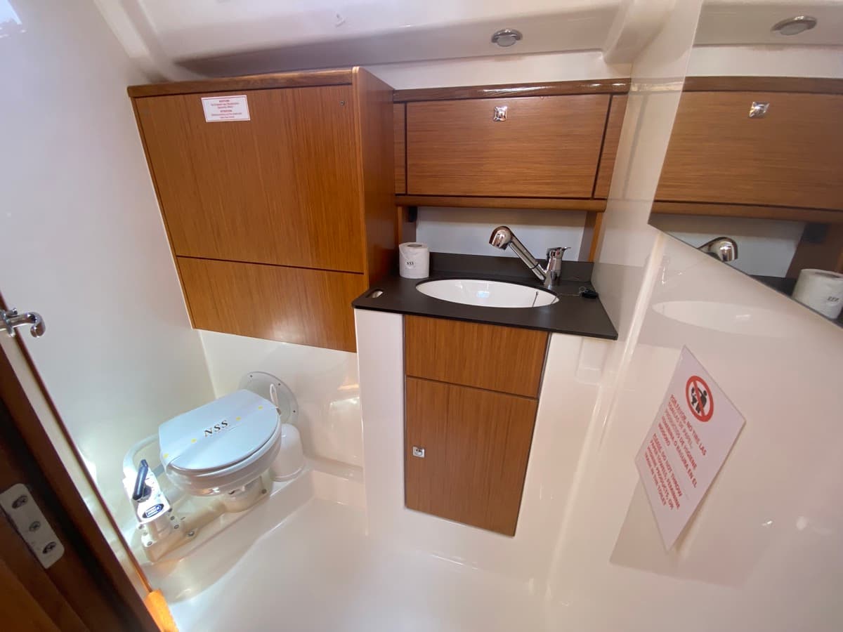 Bavaria Cruiser 51 - photo 12