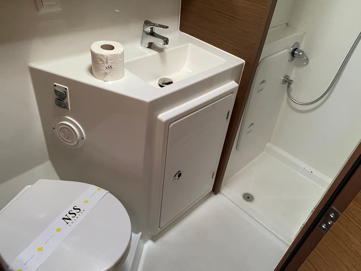 Lagoon 42 - photo 37