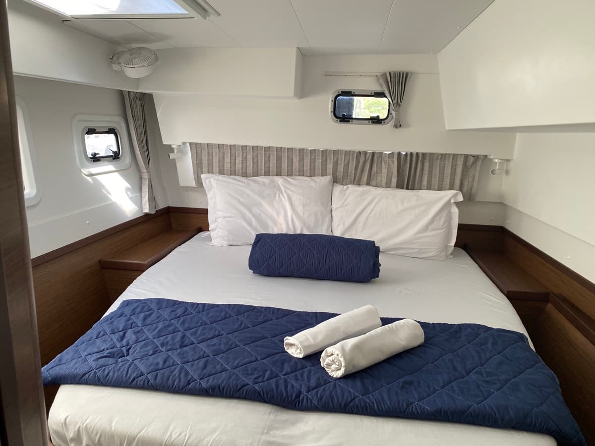 Lagoon 42 - photo 10