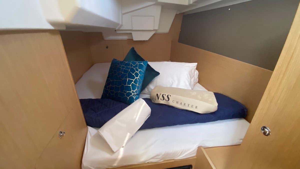 Oceanis 35.1 - photo 4