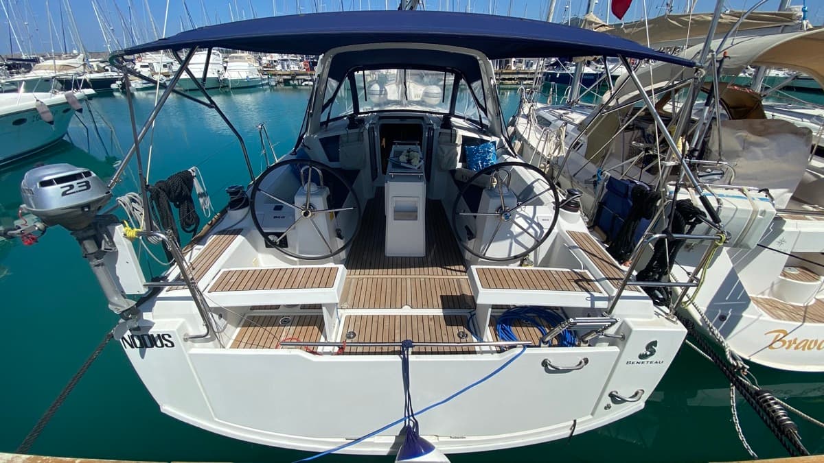 Oceanis 35.1 - photo 8