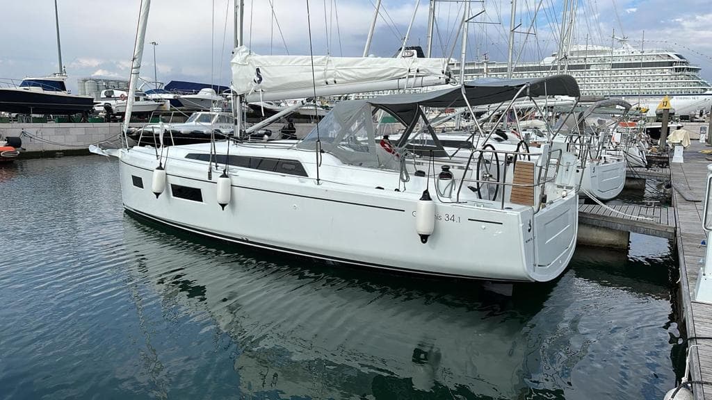 Oceanis 34.1 - photo 8
