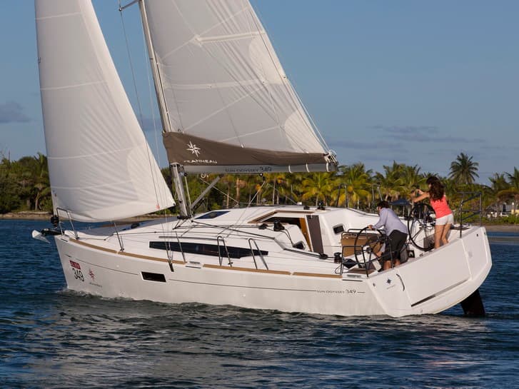 Sun Odyssey 349 - photo