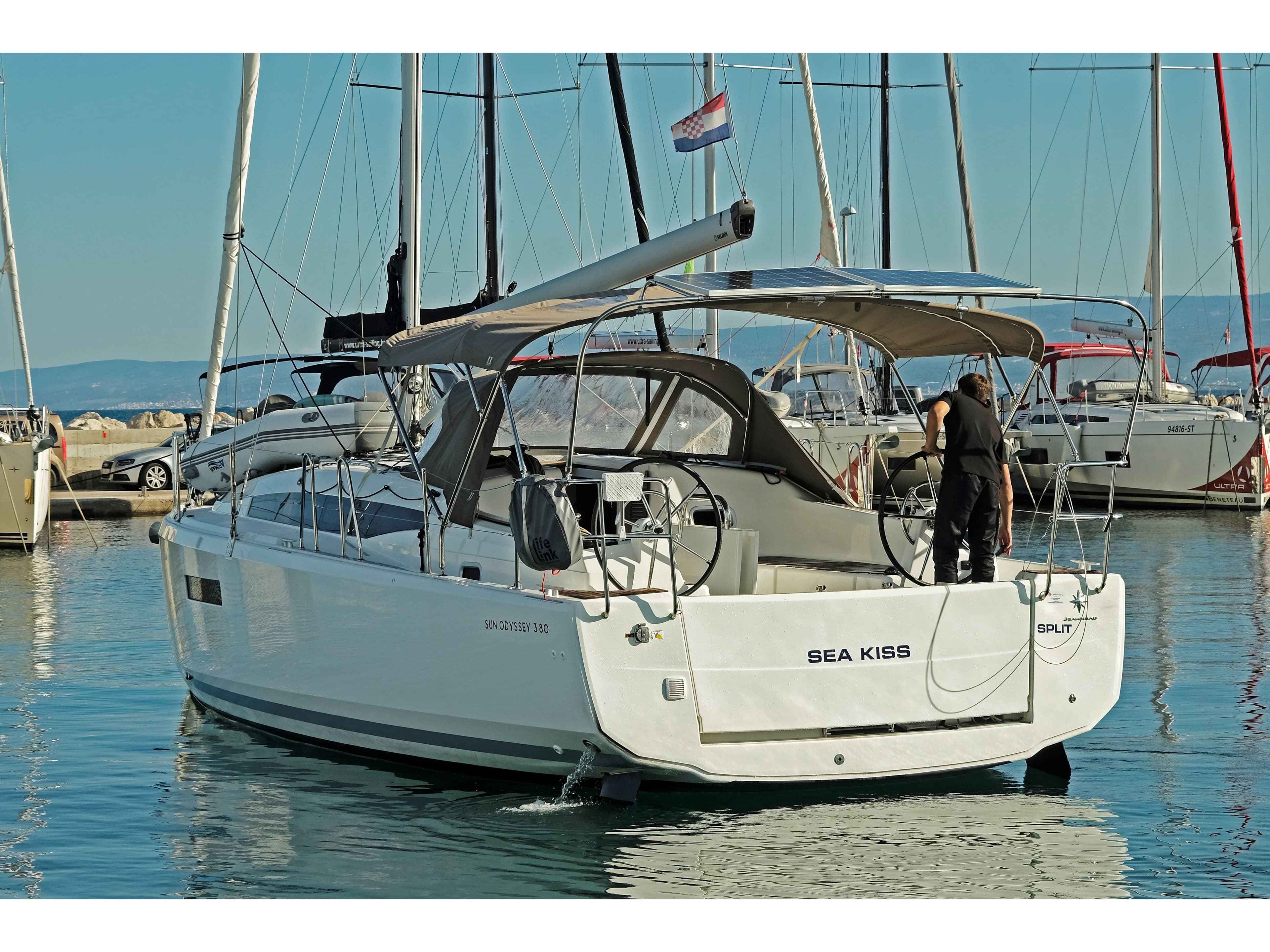 Sun Odyssey 380 - photo
