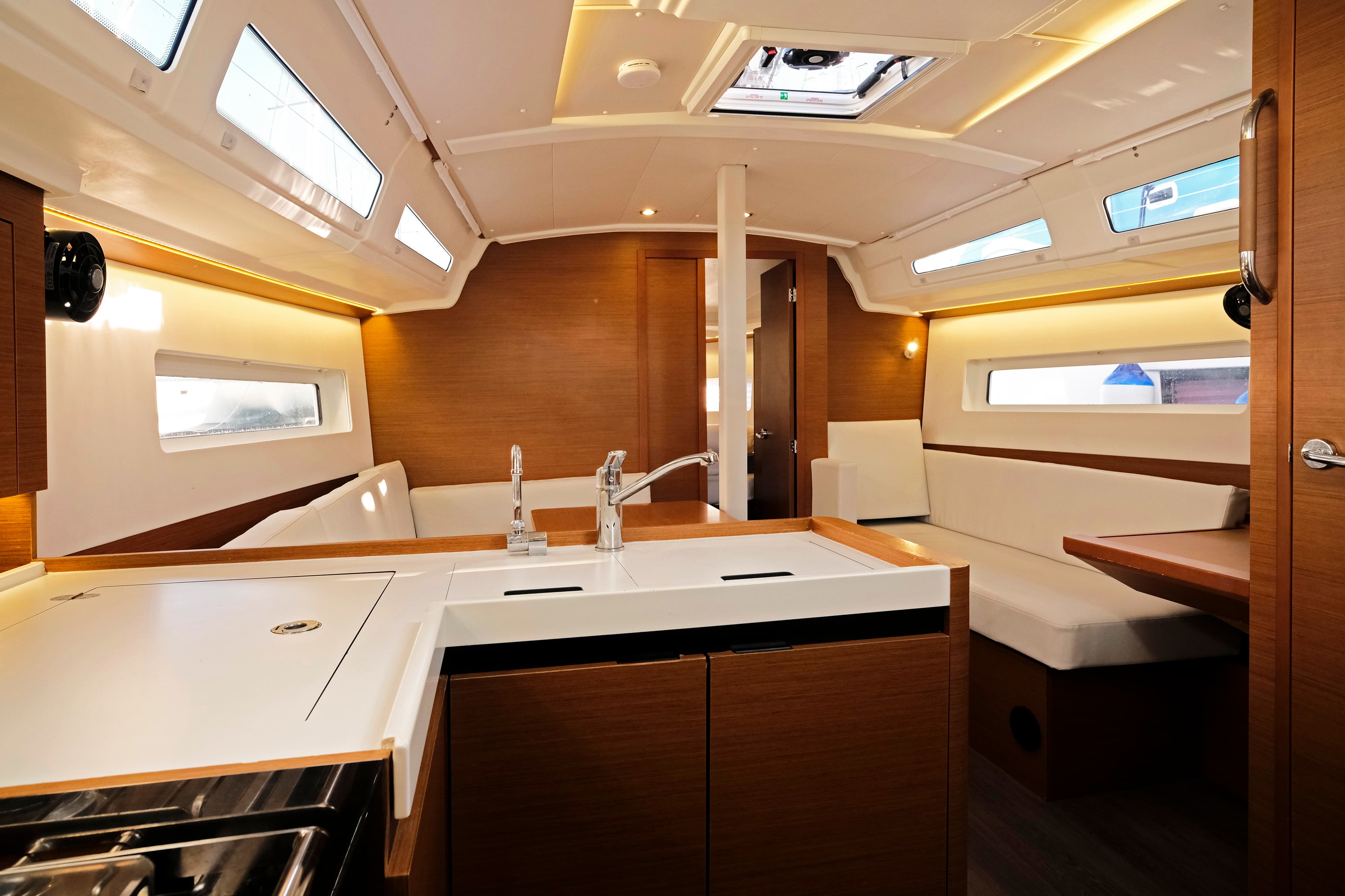 Sun Odyssey 380 - photo 12