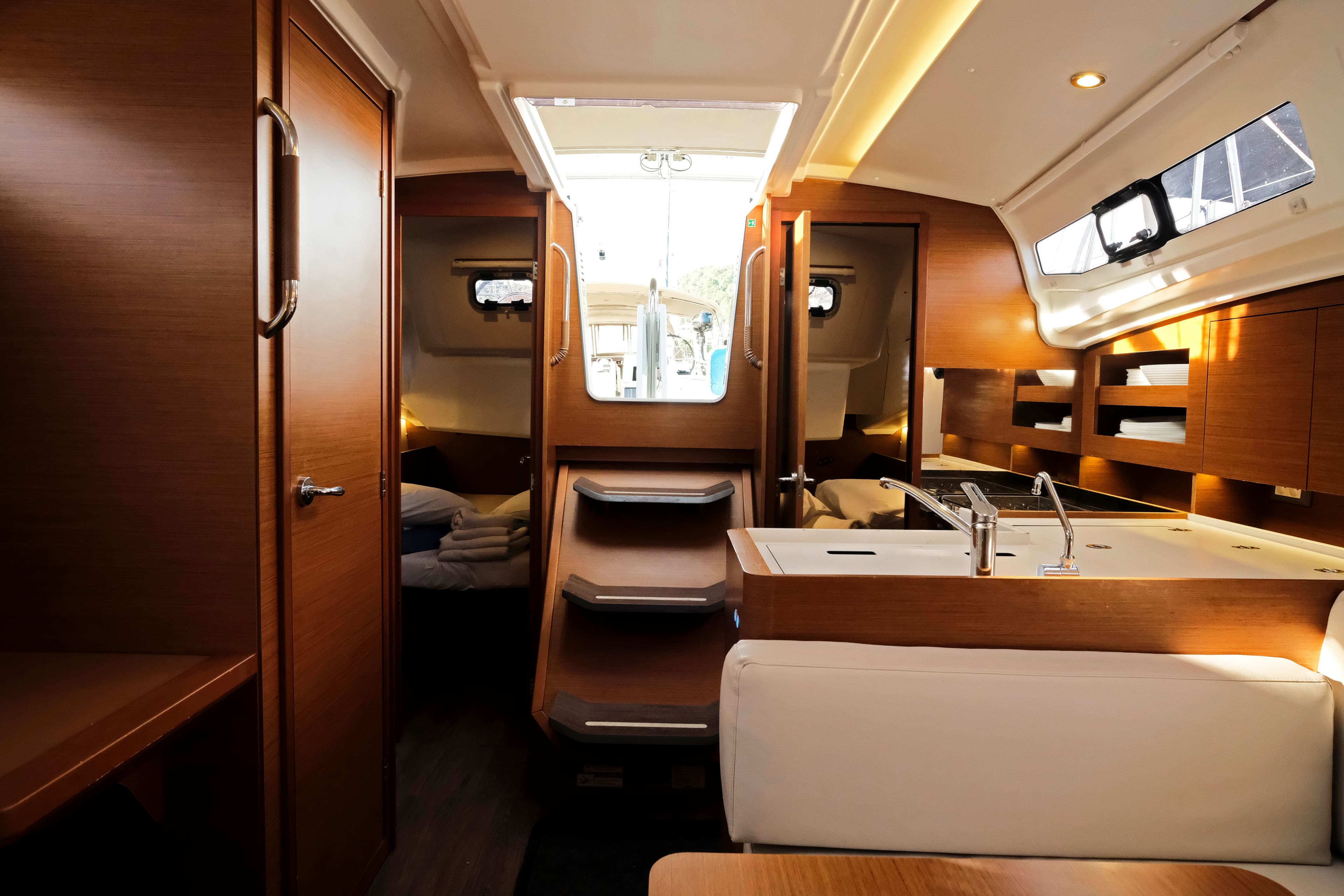 Sun Odyssey 380 - photo 17