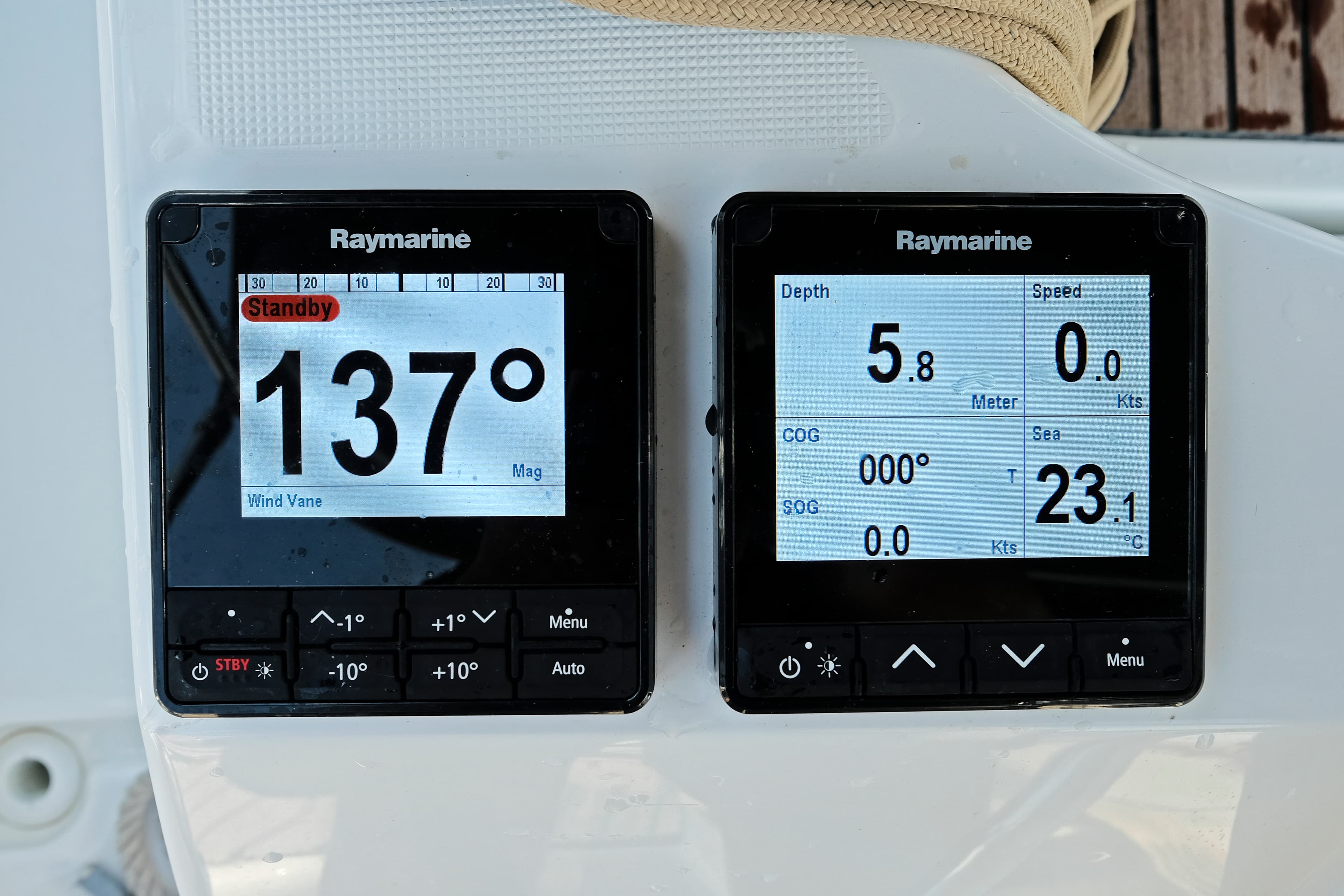 Sun Odyssey 380 - photo 26