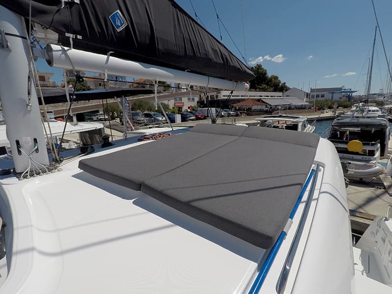 Lagoon 40 - photo 17