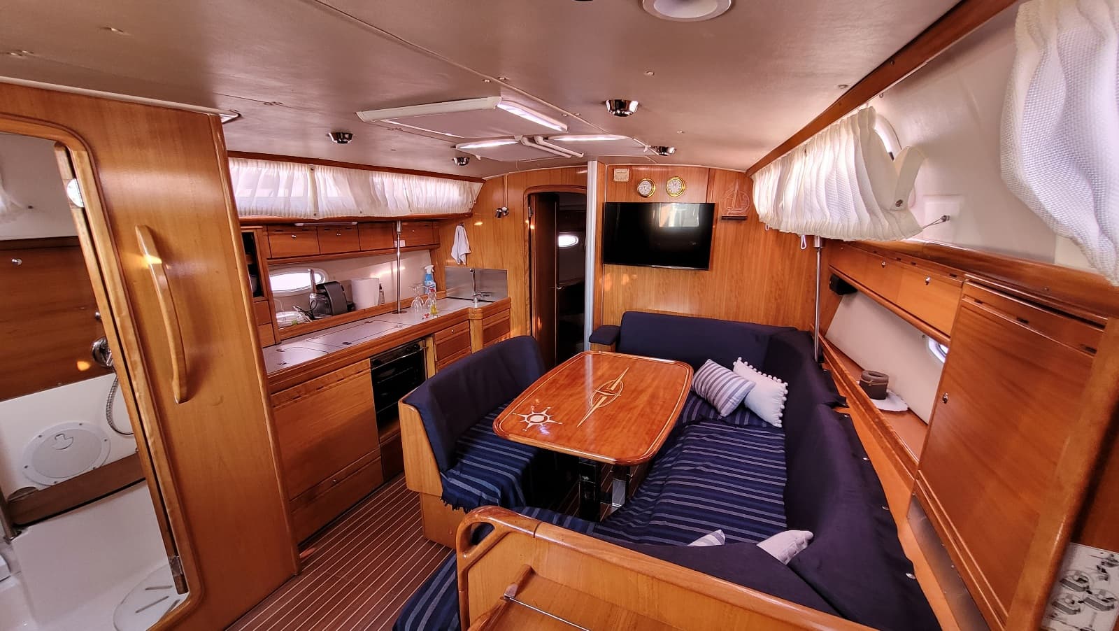 Bavaria 40 - photo 12