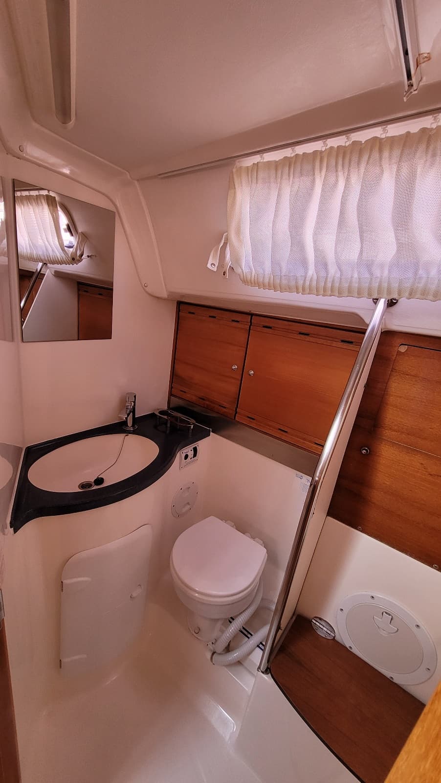 Bavaria 40 - photo 13