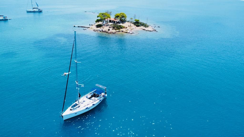 Bavaria 40 - photo 28